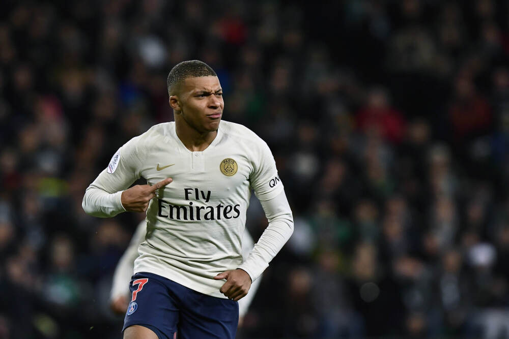 意媒：尤文对卢卡不是很感兴趣，仍将继续信任戴维和奥蓬达